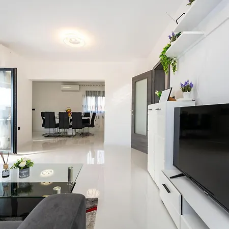 Stunning In With Wifi *